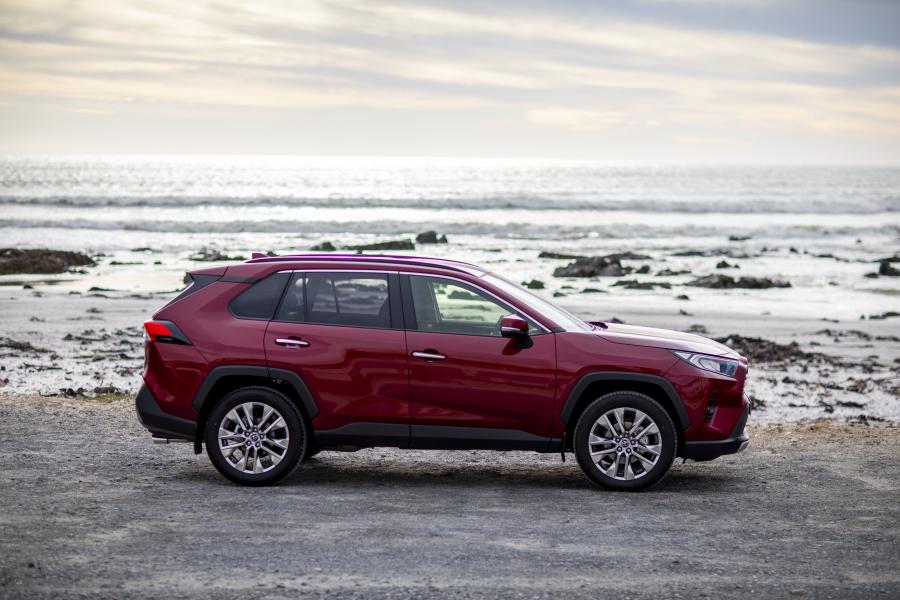  Toyota RAV4 VX AWD 2019 года  (ZA) (фото 7 из 29)